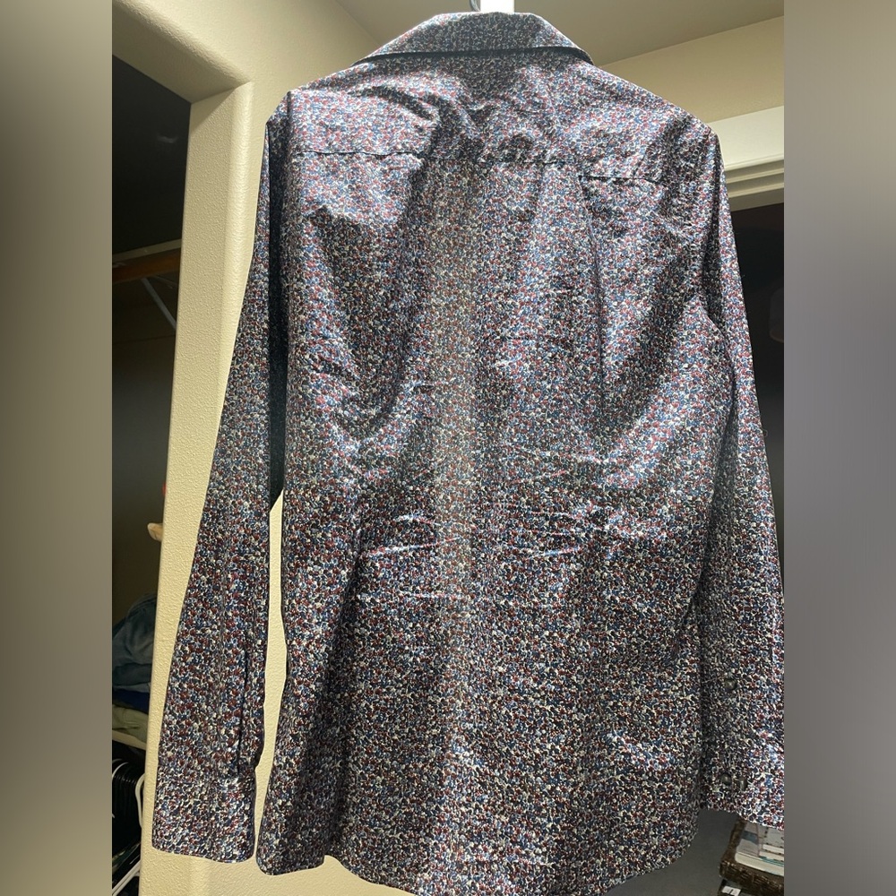 Button up - Picture 4 of 4